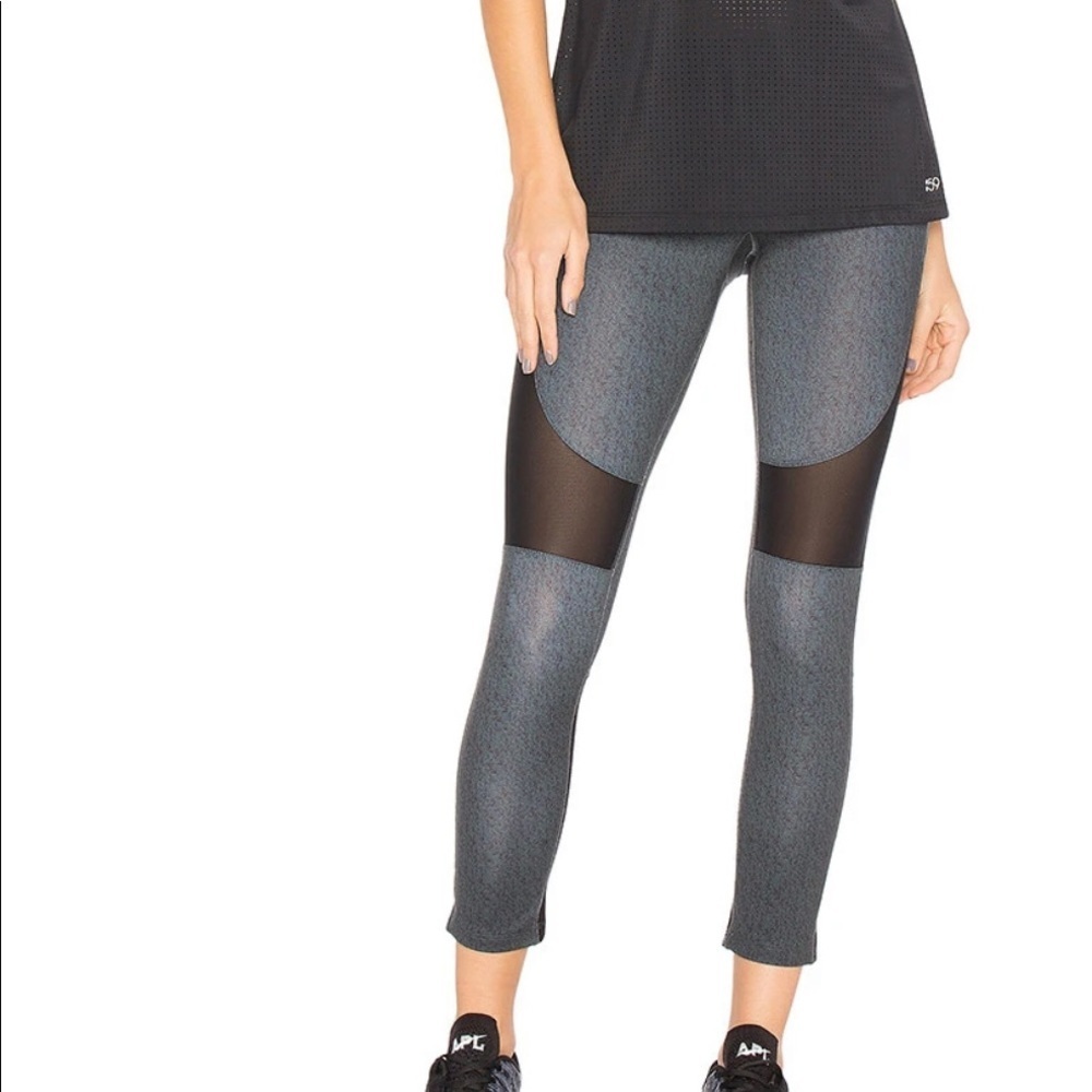 NWT $98 Splits59 Dryver Performance Capri Pants Workout Leggings Revolve - Picture 2 of 10